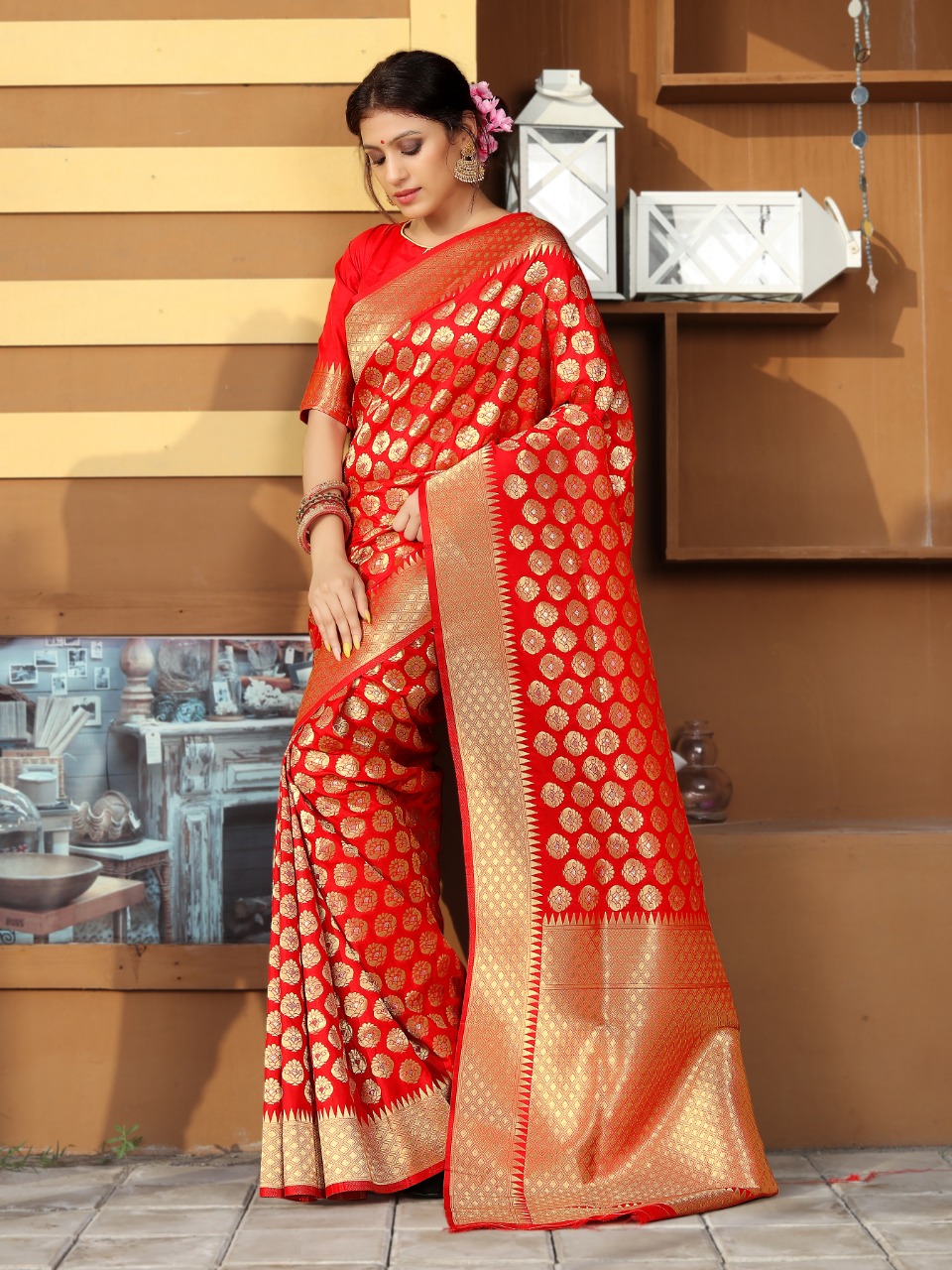 Rajguru Soft Weaving Silk Saree
