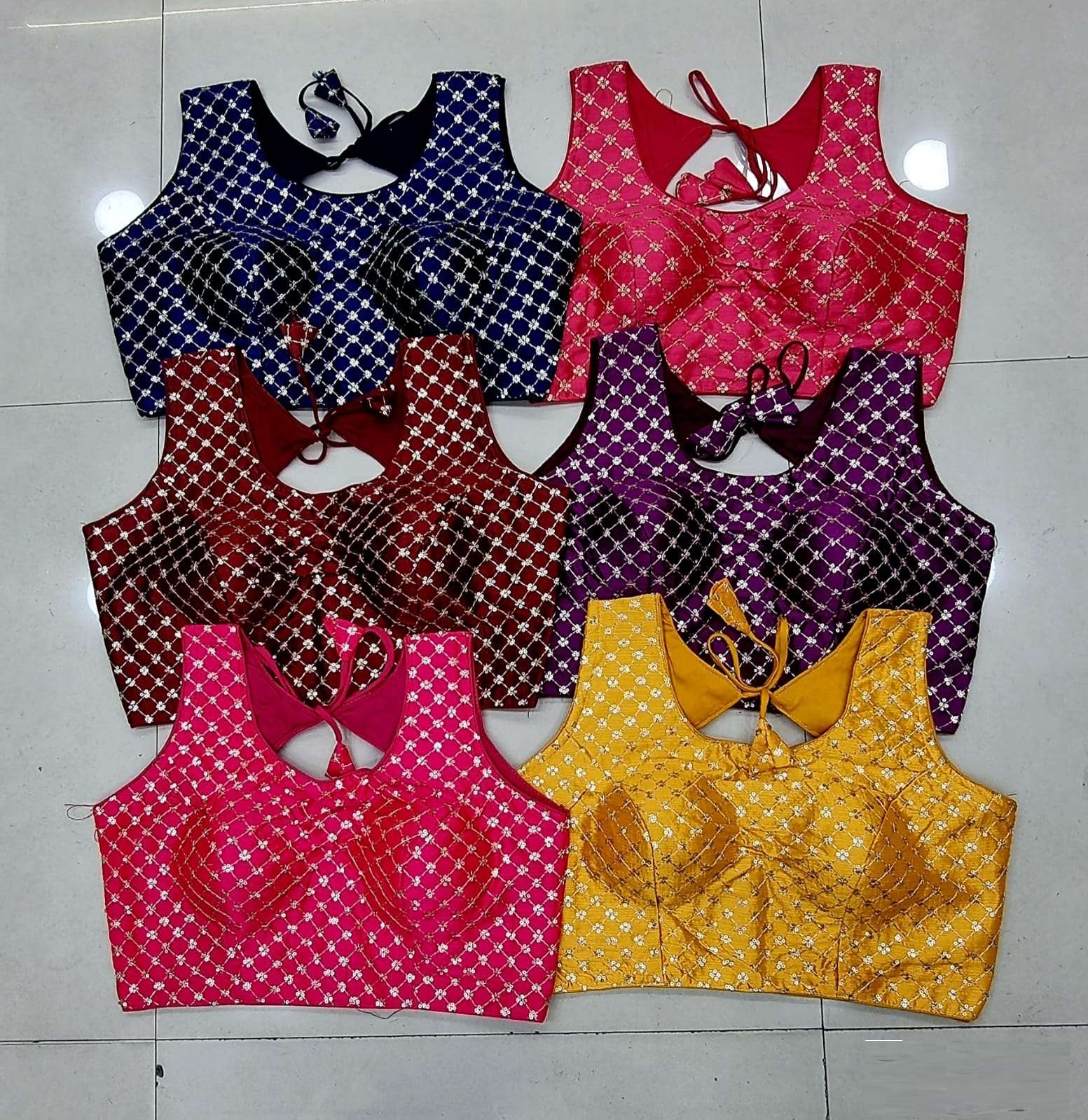 Balaji Emporium Presents Designer Fancy Fabric Sleeveless Saree Blouse Readymade Crop Top Coli PS4