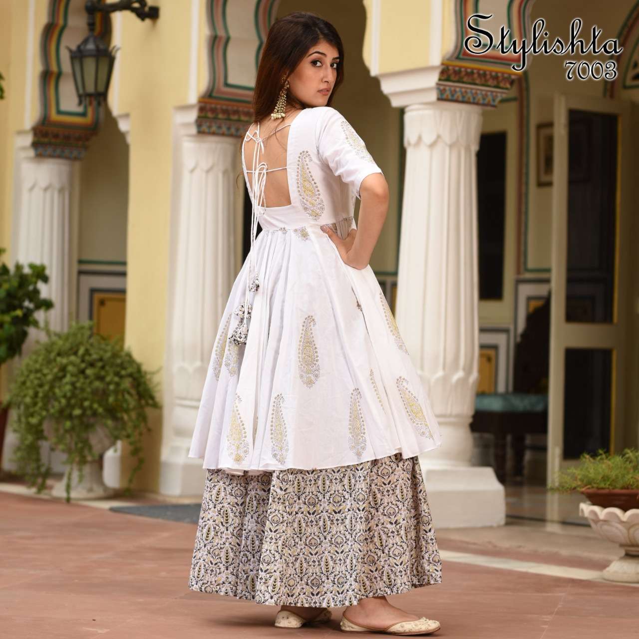 STYLISTHA PRESENTS STYLISTHA VOL-7 DNO 7001 - 7008 SERIES INDIAN WOMEN READY TO WEAR PURE MUSLIN ANARKALI PRINTED KURTI  CASUAL TRADITIONAL ETHNIC CASUAL WEAR KURTI COLLECTION 3986