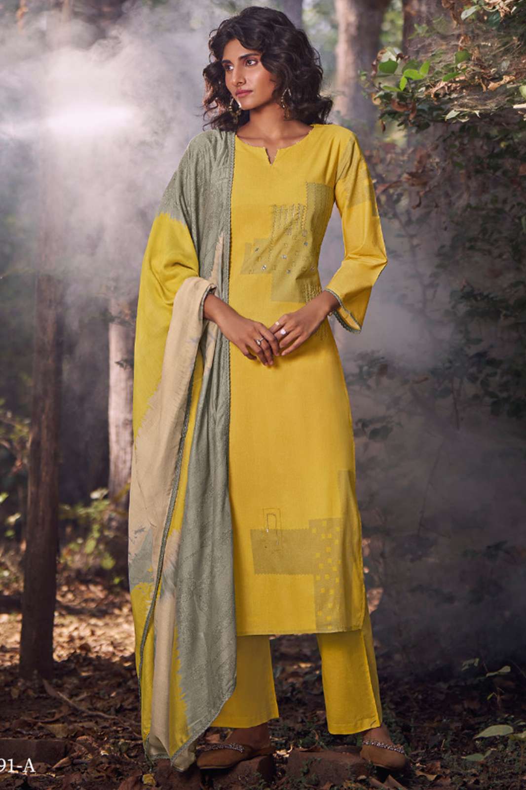  Omtex Mehafi LAWN COTTON DIGITAL PRINT WITH HANDWORK SUIT