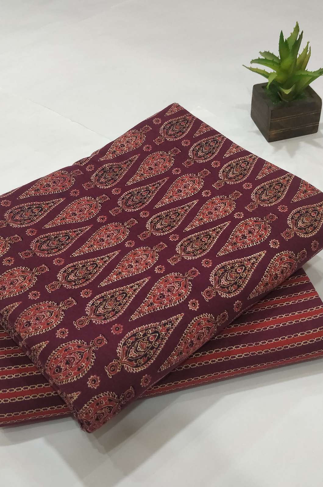 Shri Balaji Emporium 6032B Hand block Print Cotton Suit Runinig Fabric