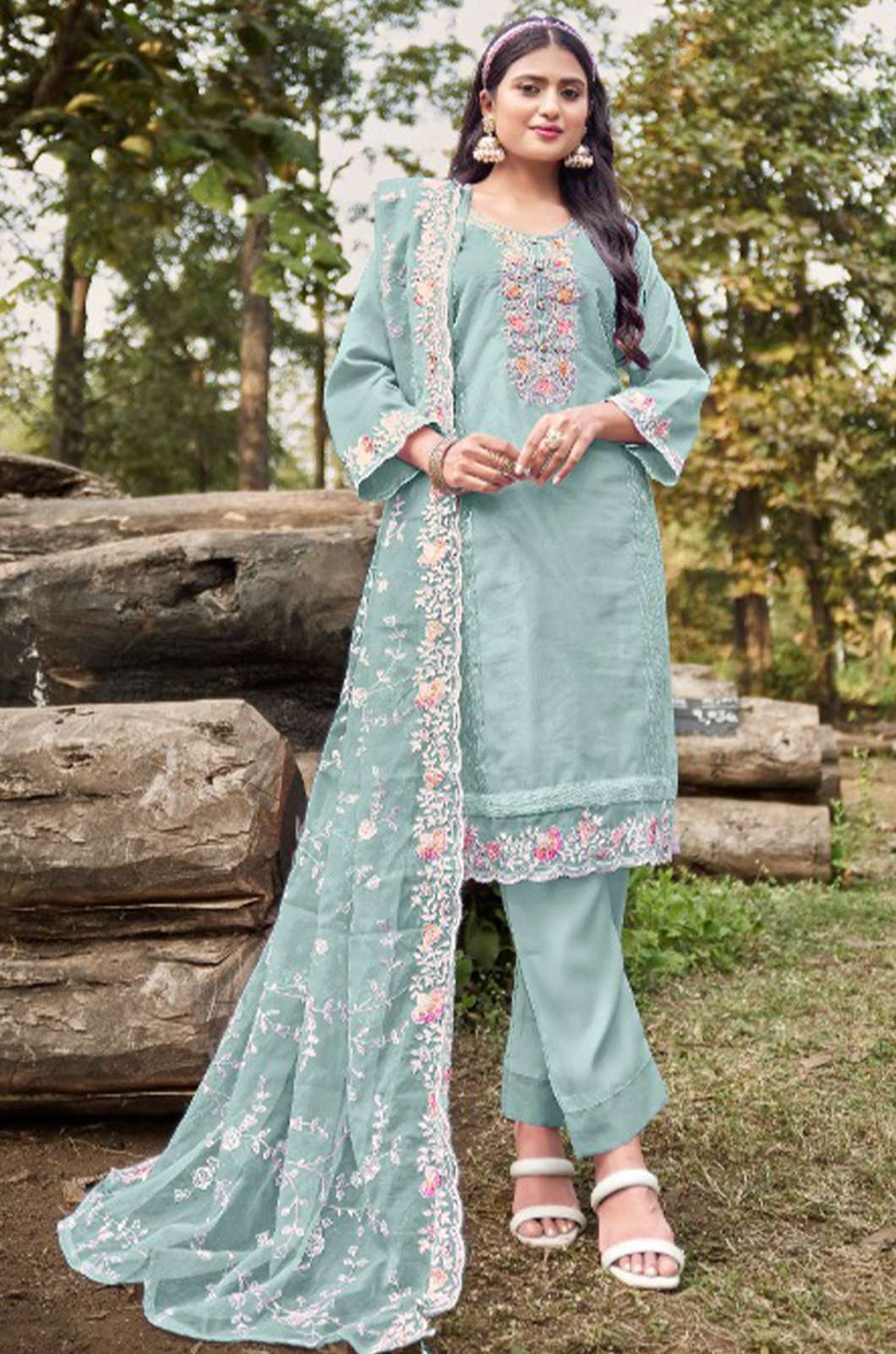 Zarqash Z 198 338h Beautiful Organza Pakistani Suit with Embroidery Work 
