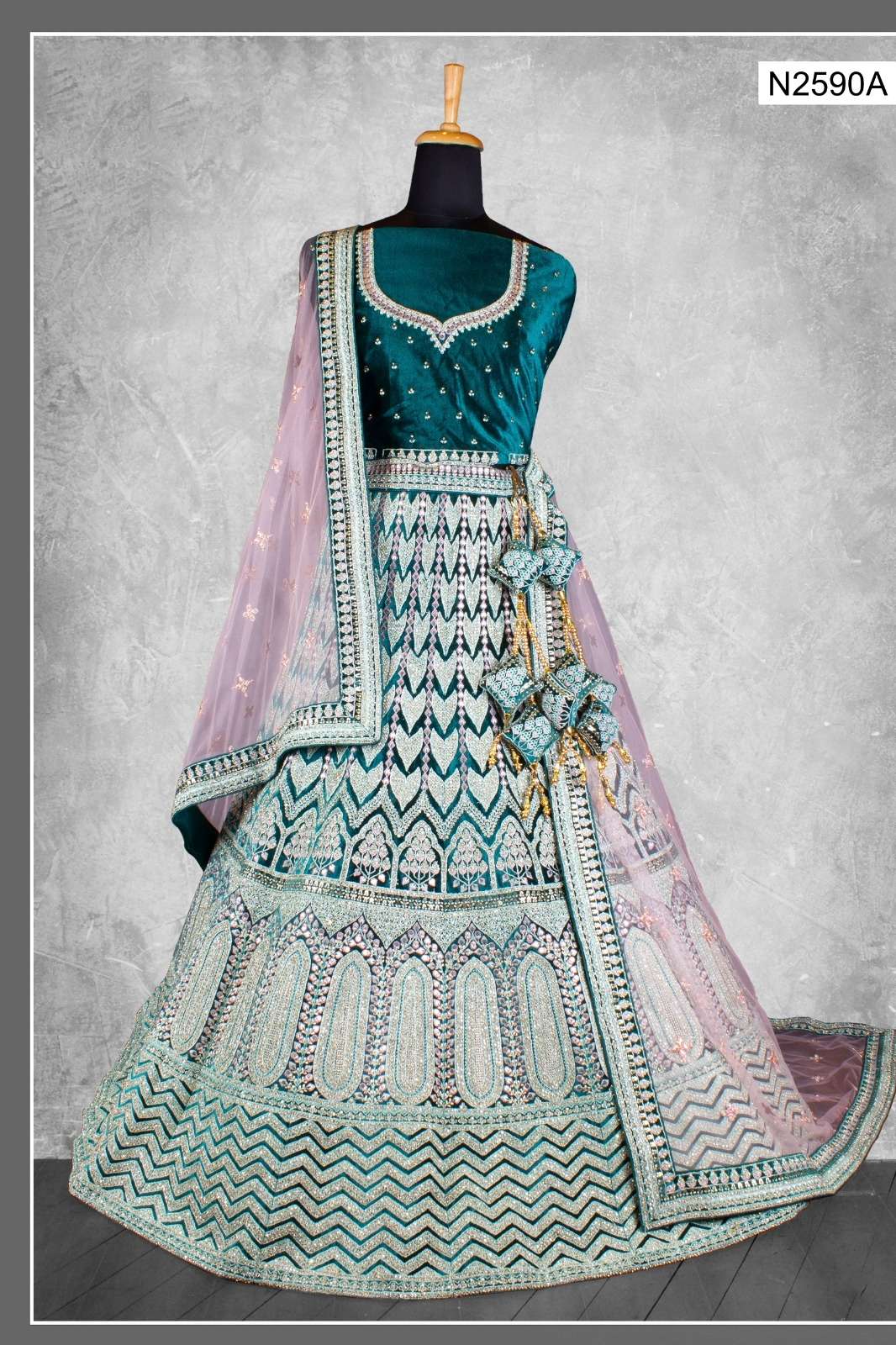 MAHOTSAV 7160 SHUBHARAMBH WEDDING WEAR BRIDAL DESIGNER VELVIT LEHENGA CHOLI