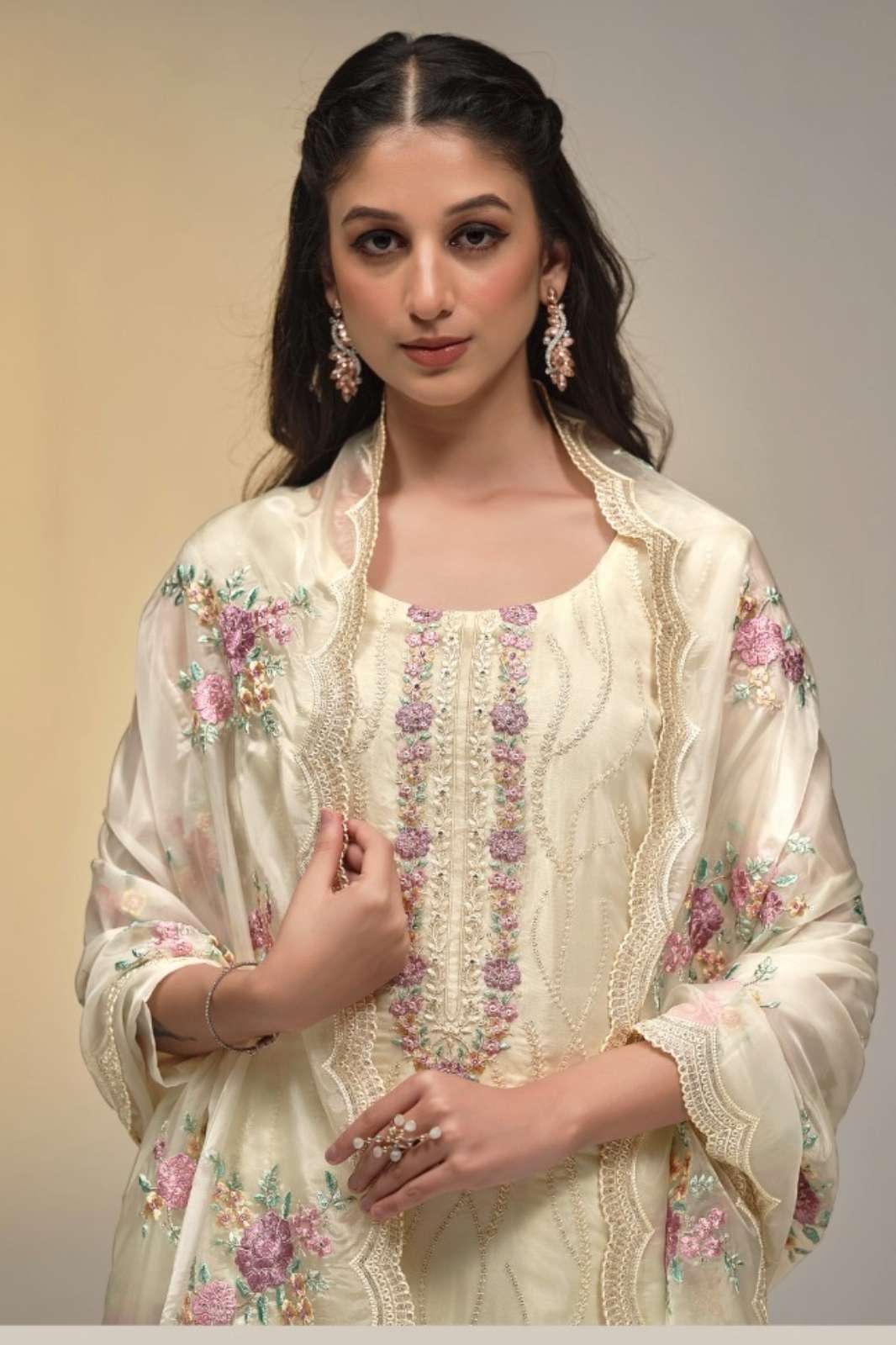 vipul 7149 STELLA FESTIVAL WEAR DESIGNER SOFT ORGANZA SUIT