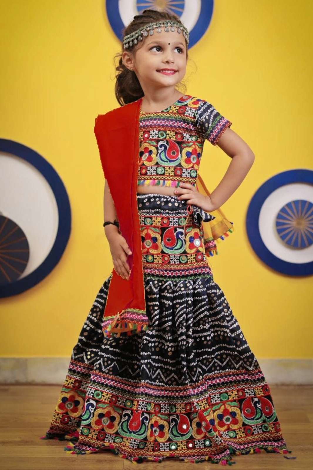 AAWIYA 7921 Kids Navratri Special Traditional Designer Cotton Lehenga Choli