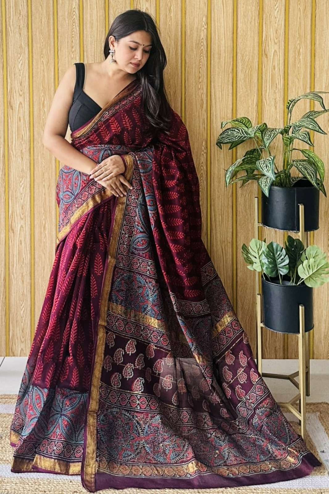 Shri Balaji Emporium 9405A Hand Block Printed Maheswari Silk Saree