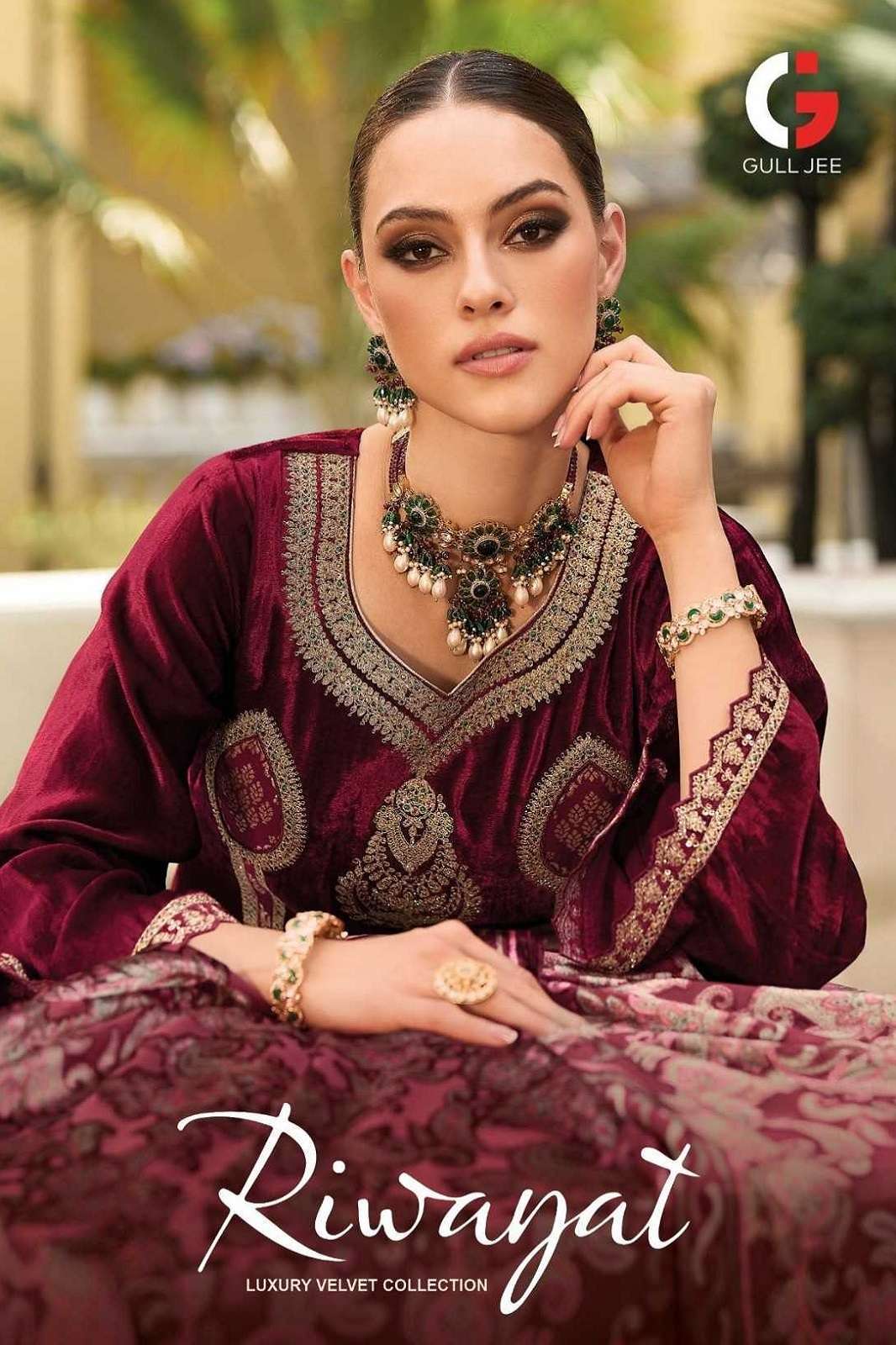 GULL JEE RIWAYAT VELVET EMBROIDERED SUITS