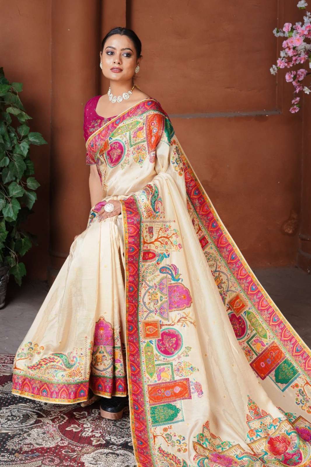 TATHASTU Anaara Postion Dola Silk  11309 Dola Silk With Weaving Pallu & Border Saree 