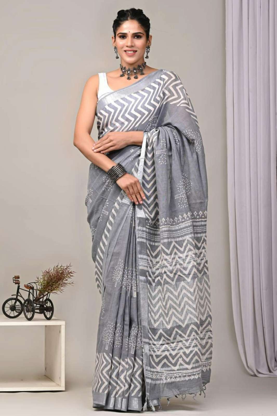 Shri Balaji Emporium RF Hand Block Printed Linen Saree