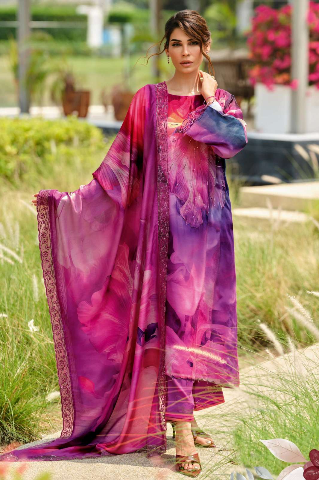 VARSHAA PHOOL VISCOSE MUSLIN HANDWORK & DIGITAL PRINTED SUIT 