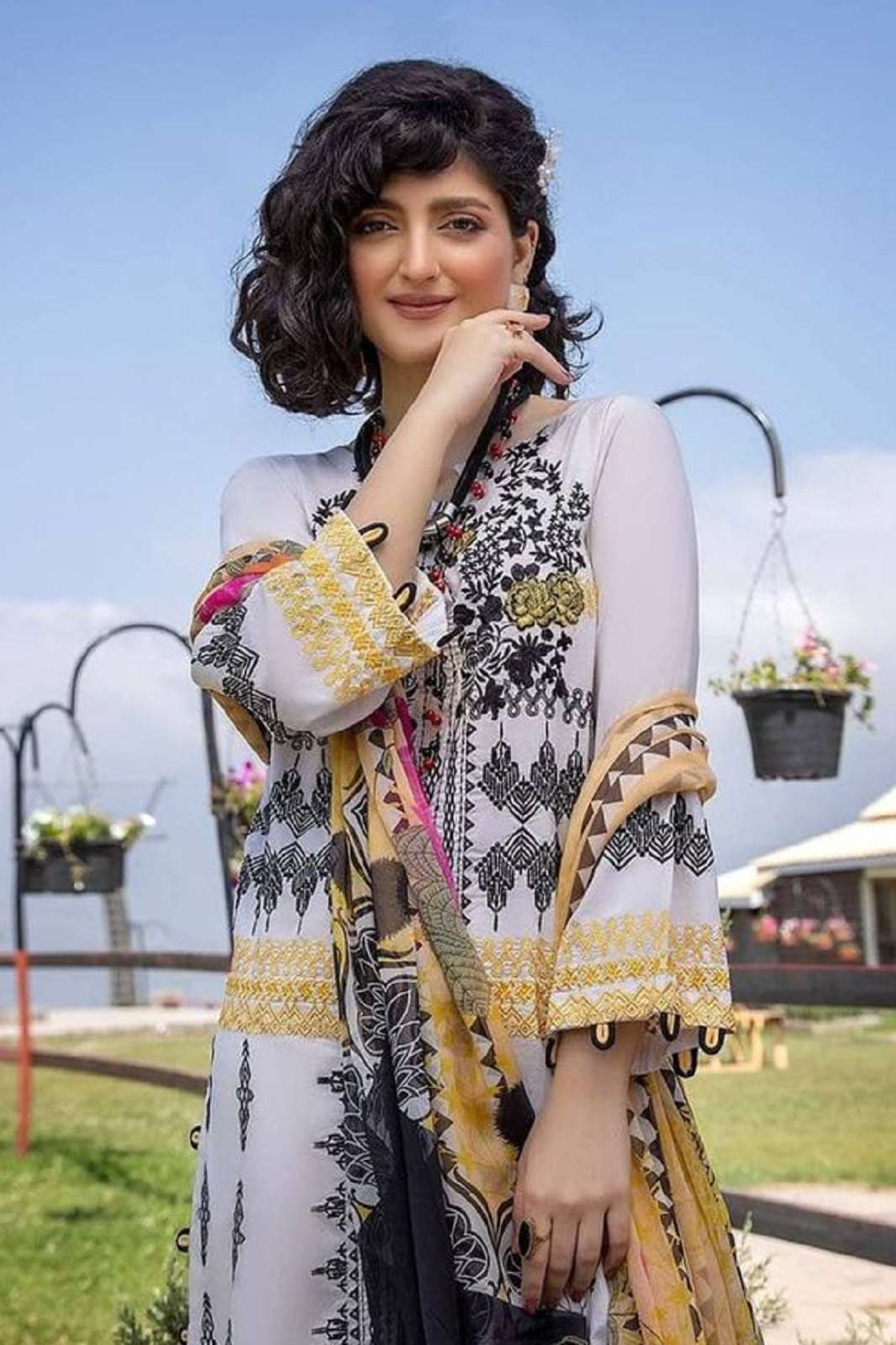 SHANAYA ROSE CRIMSON A 06 LAWN EMBROIDERY WORKED SUITS