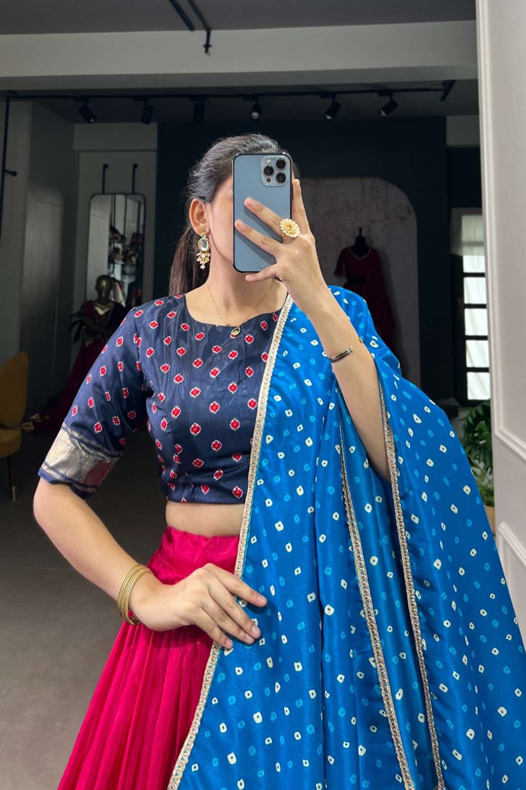 SHRI BALAJI 1623 DOLA SILK PATOLA PRINTED LEHENGAS
