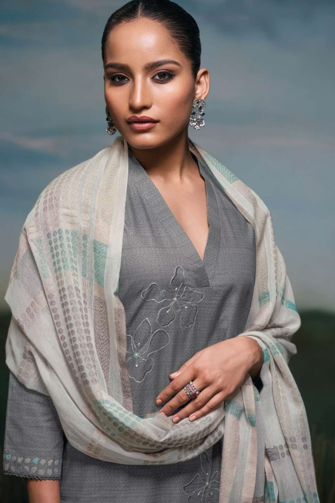 SHRI BALAJI EMPORIUM PRENTISS S3529 PREMIUM COTTON HAND EMBROIDERED SUIT 