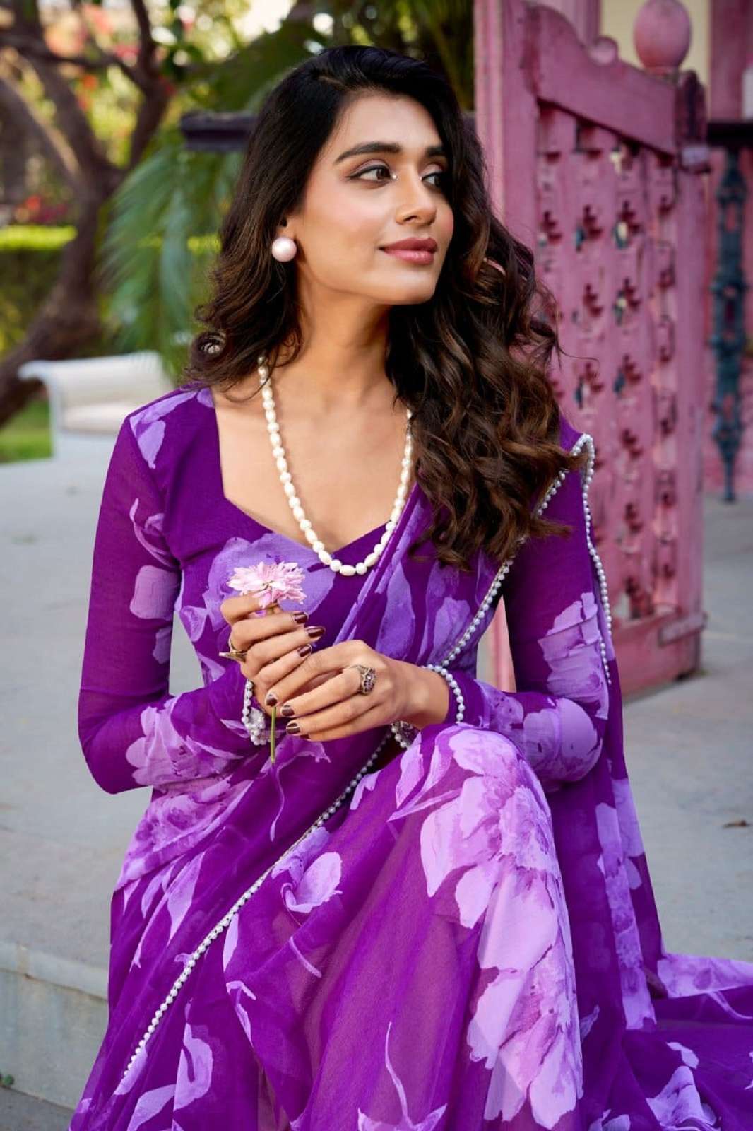 SHRI BALAJI SANDHYA LNB7011 FLORAL PRINTED SAREES