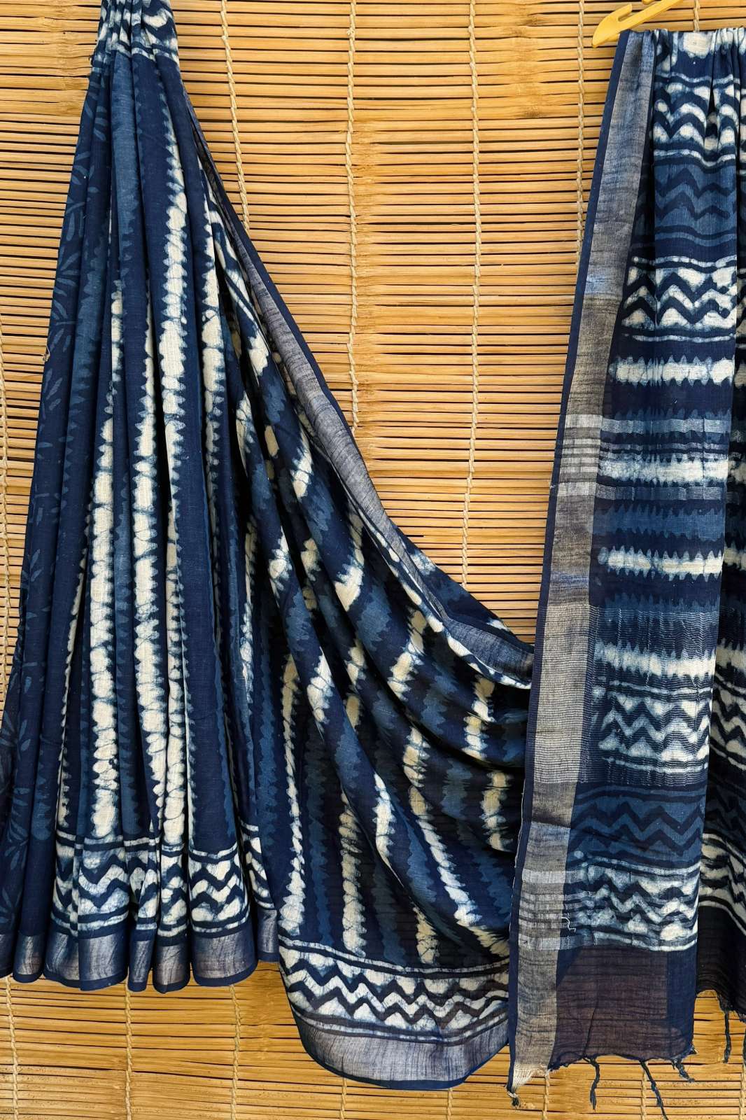 Shri Balaji Emporium CK 14530 Hand Block Printed Linen Saree
