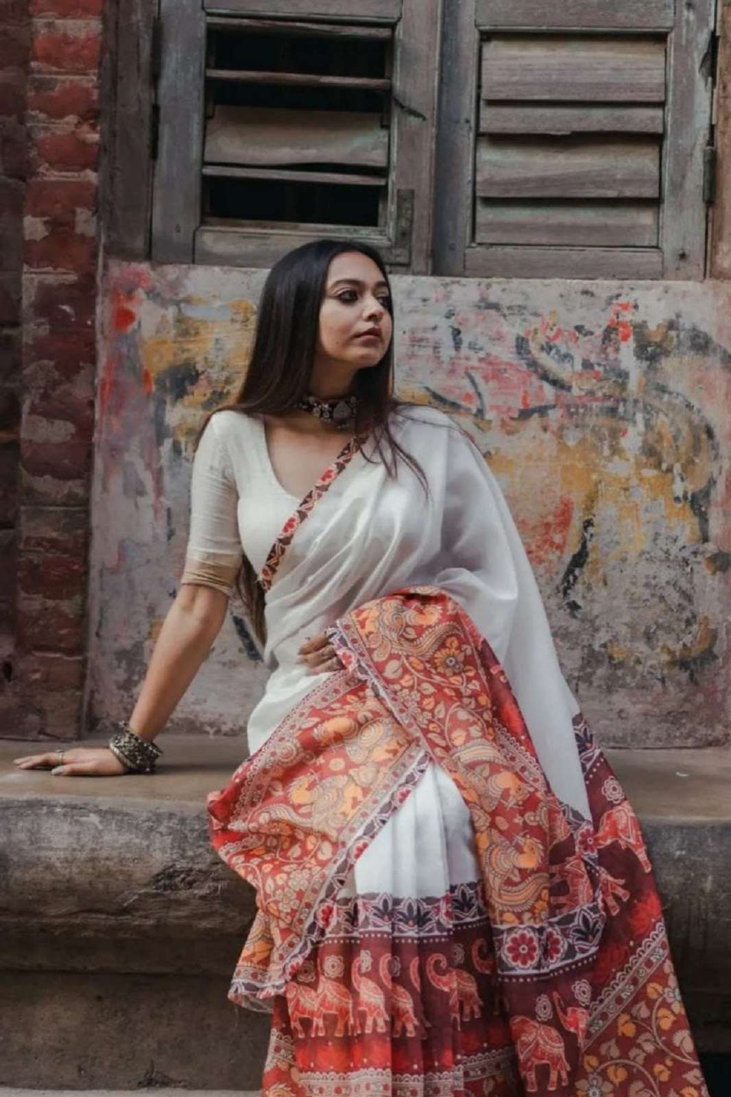 SHRI BALAJI MG398 PLAIN LINEN DIGITALLY PRINTED SAREES