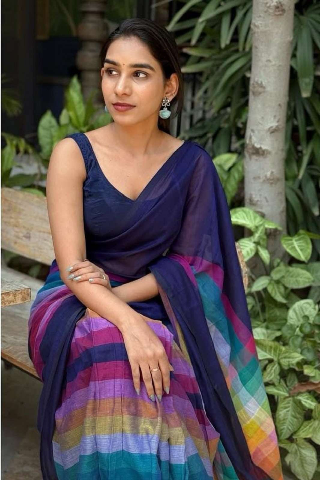SHRI BALAJI MG499 PLAIN LINEN DIGITALLY PRINTED SAREES