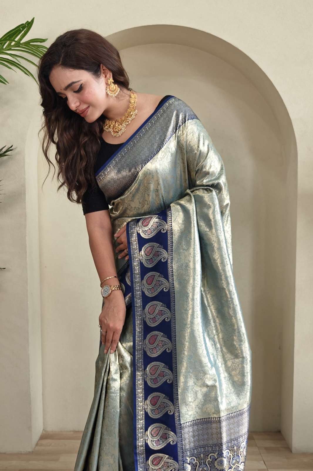 SHRI BALAJI SAMISHA KANCHI SILK WEAVING SAREES