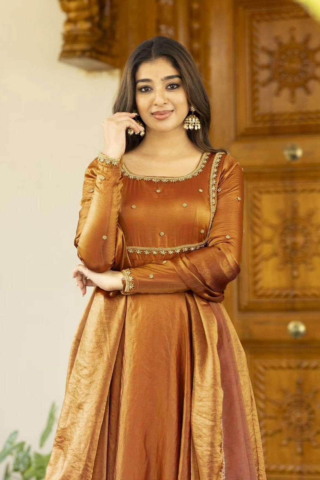 SHRI BALAJI SP 5877 FENDY SILK READY TO WEAR GOWNS