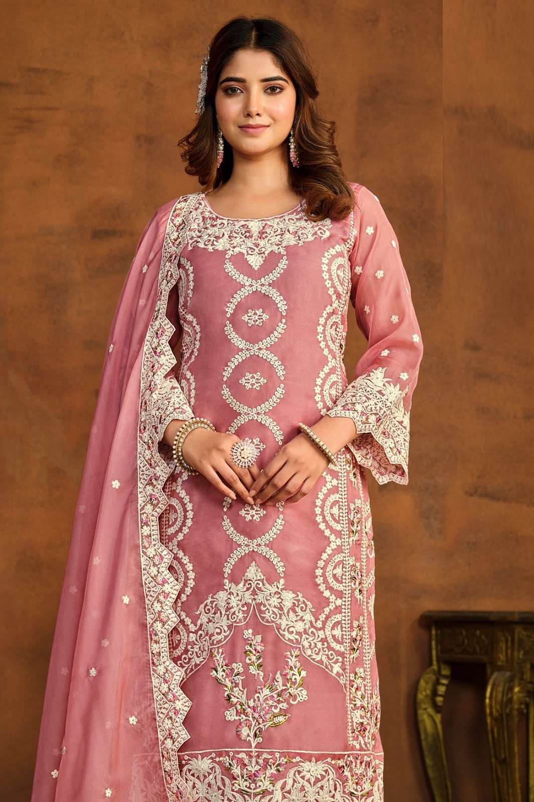 TWISHA AANAYA VOL 170 ORGANZA SEMI STITCHED KURTIES