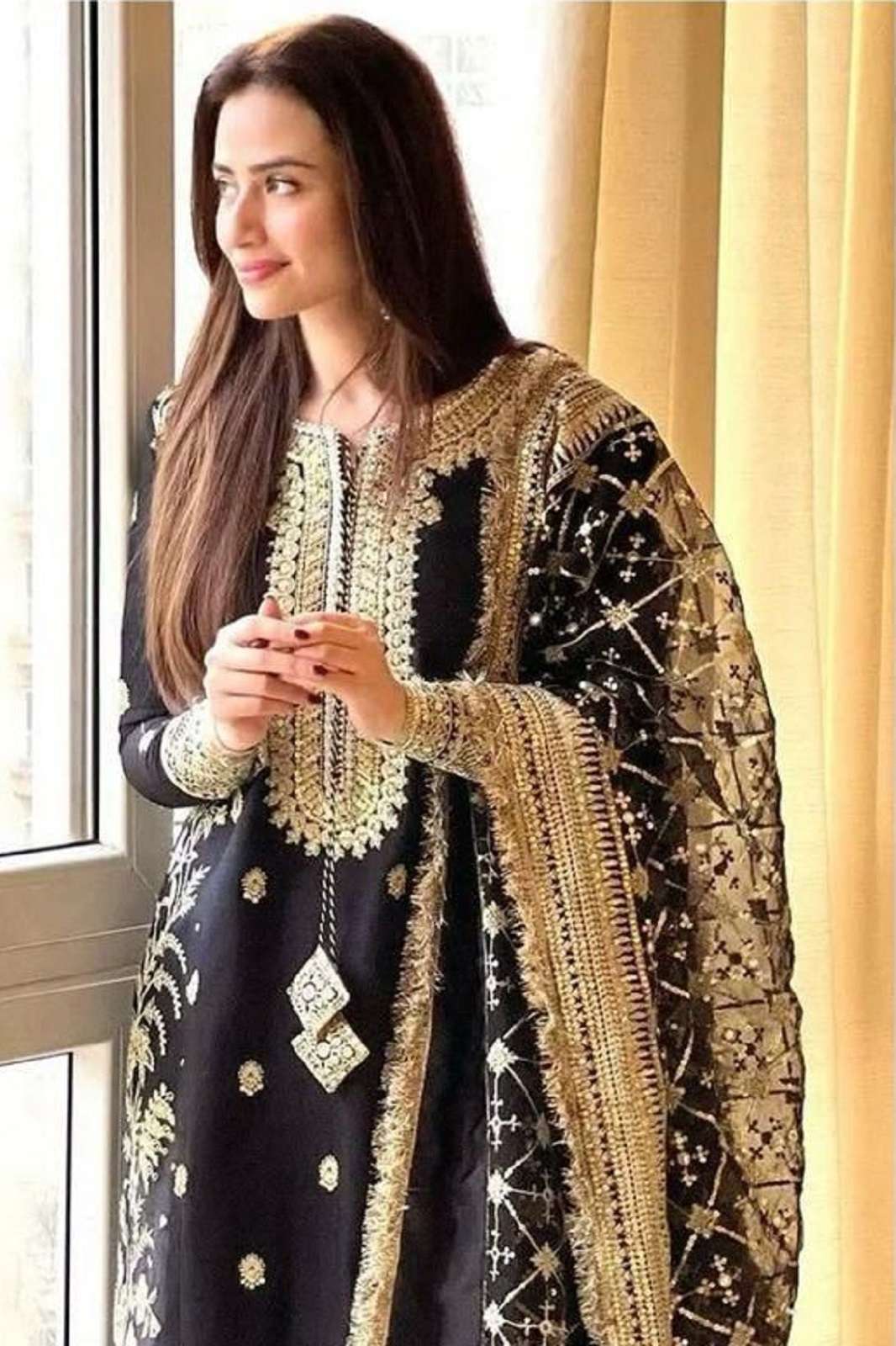 ZIAAZ DESIGNS 702 GEORGETTE HEAYV EMBROIDERED SUITS