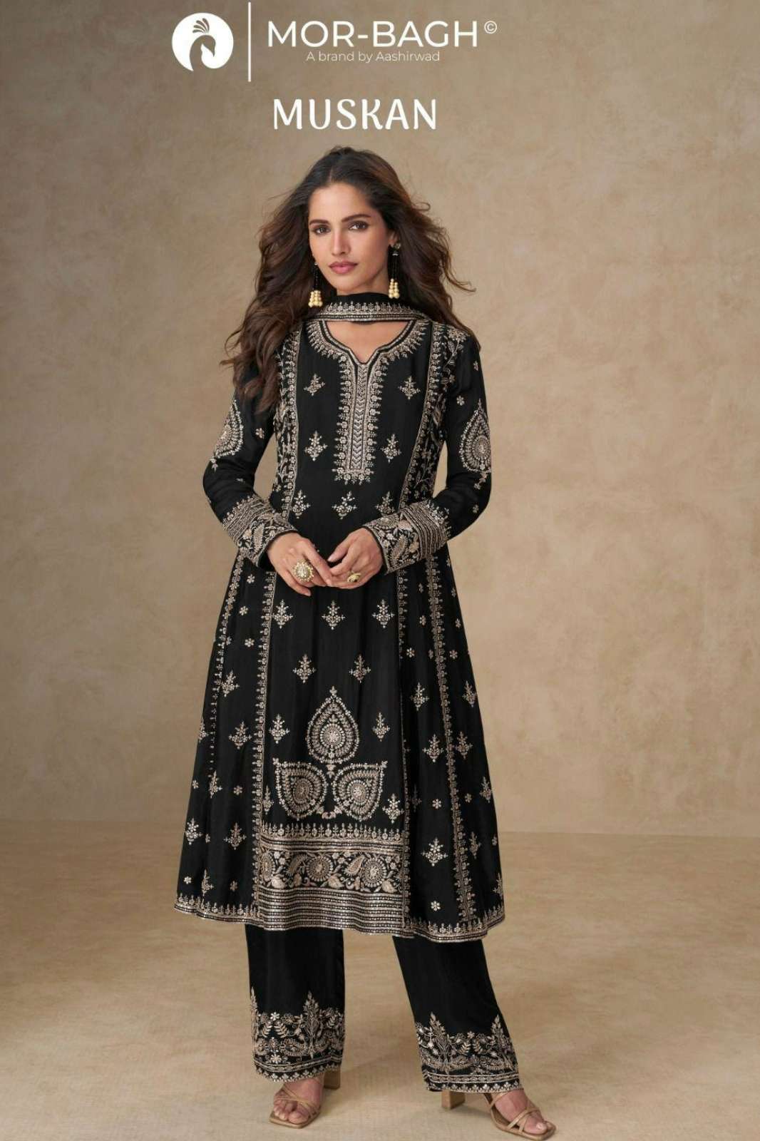 Aashirwad MUSKAN Ready to Wear Premium Chinon Silk Embroidered Suit
