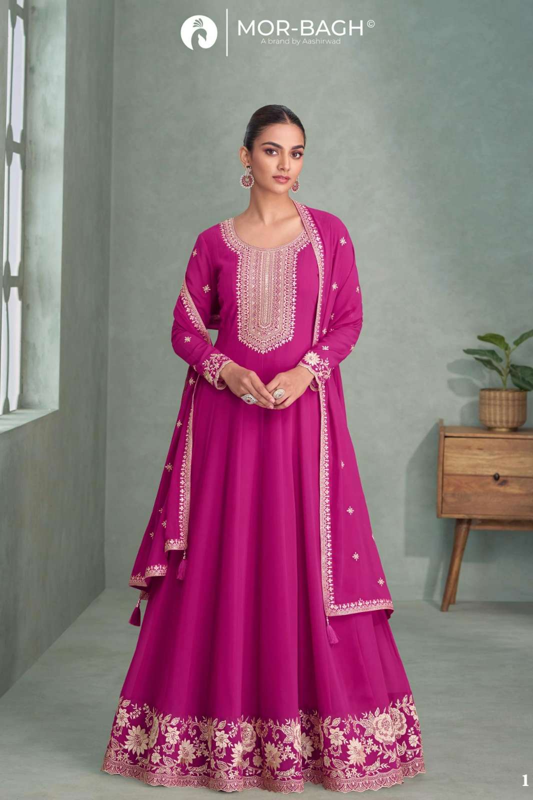 AASHIRWAD PURVA BEAUTIFUL READY TO WEAR REAL GEORGETTE ANARKALI SUIT