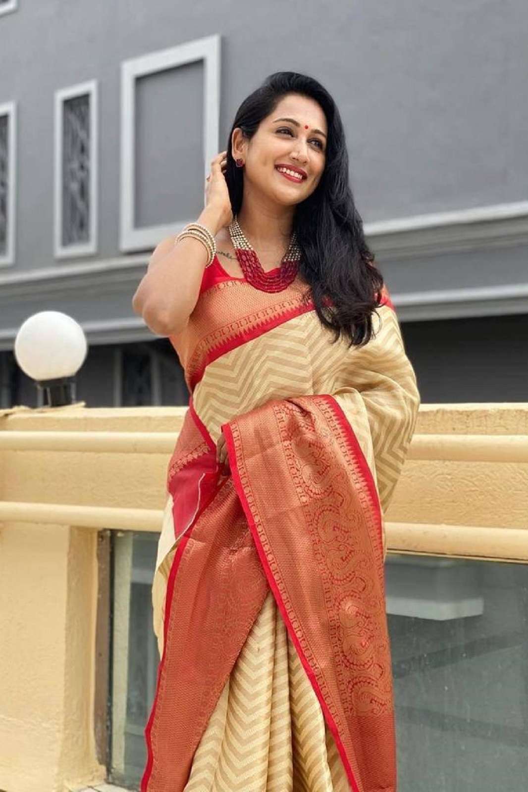 SHRI BALAJI 4016 LICHI SILK RICH PALLU SAREE