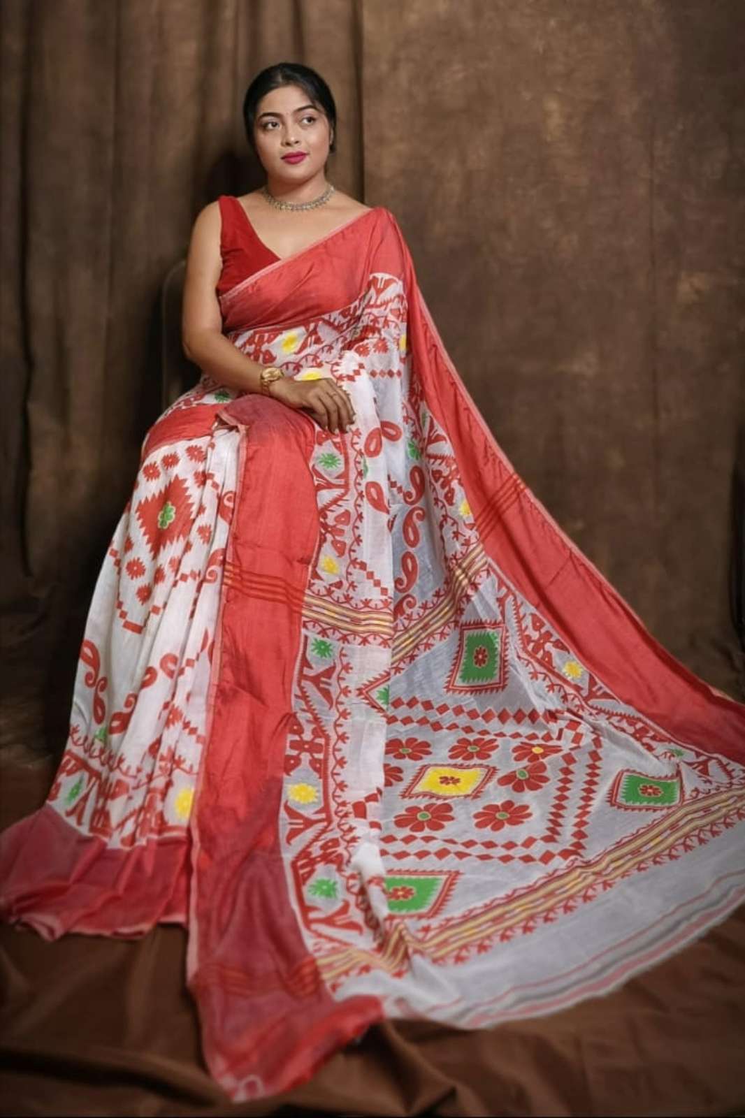 Shri Balaji Emporium B902w Boropar Zambo Dhakai Jamdani Saree 