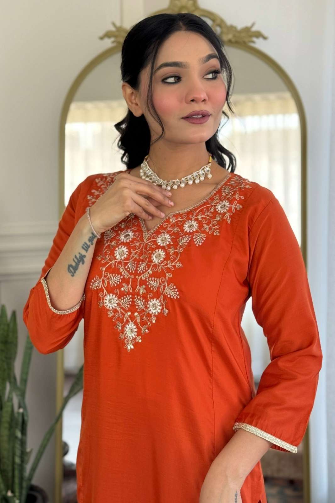 Shri Balaji Emporium BF 620 Indian Women Viscose Chinon Designer Kurti Set