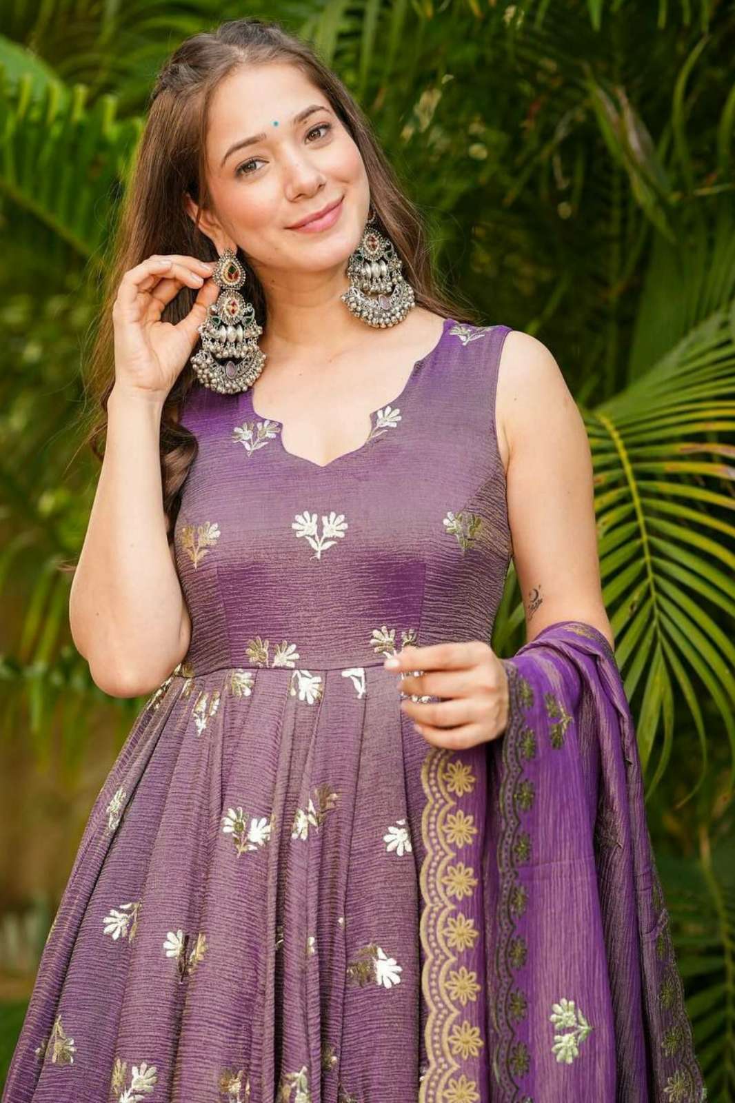Shri Balaji Emporium DV 24622 Crunchy Silk Anarkali Style Suit