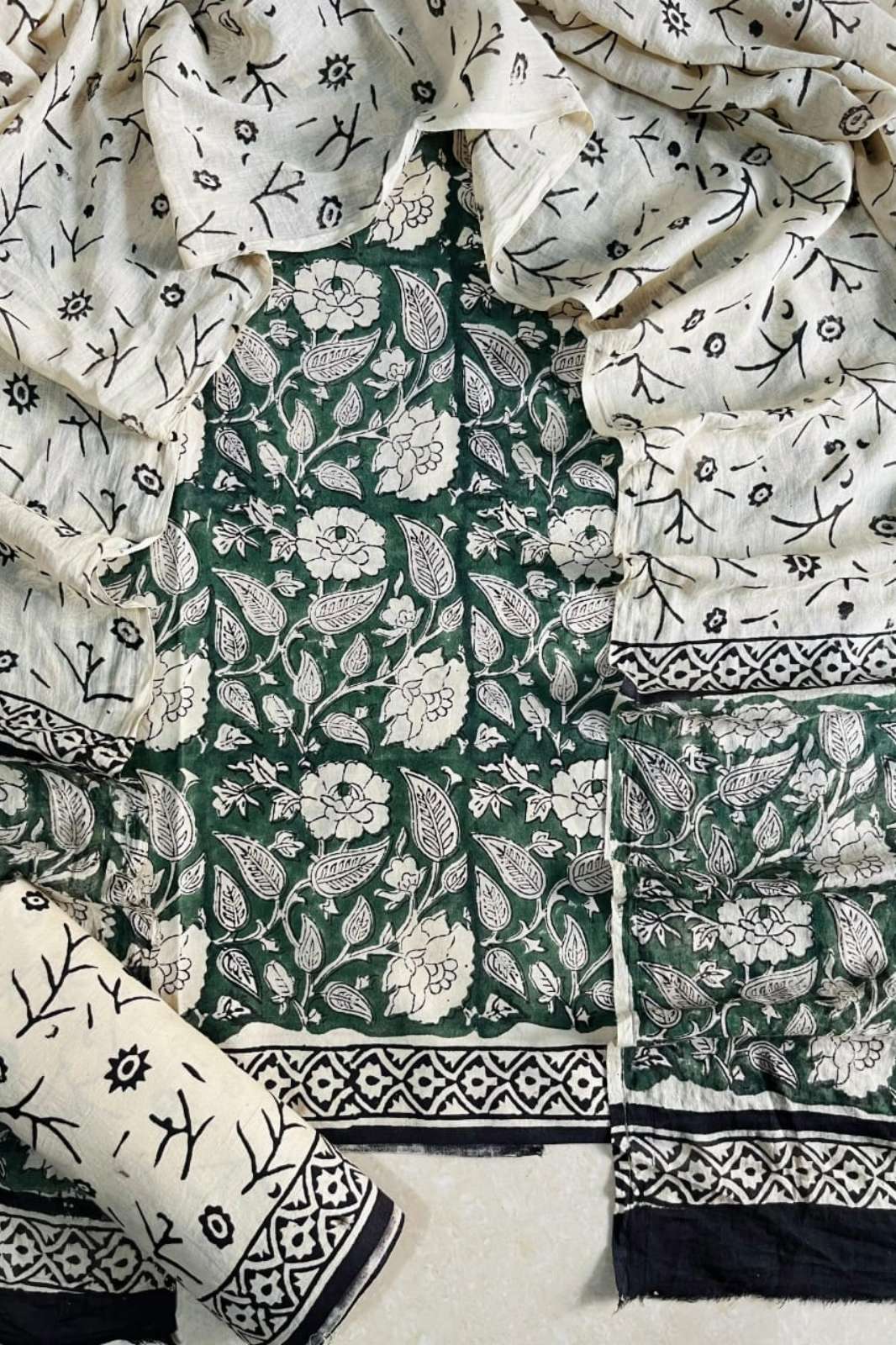 Shri Balaji Emporium RF14592 Bagru Hand Block Printed Pure Cotton Suits
