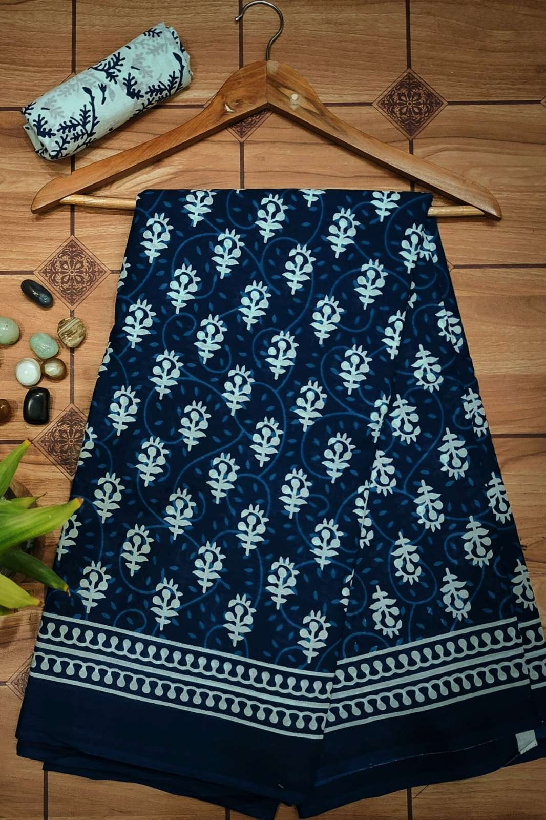 Shri Balaji Emporium RF14759 Bagru hand block printed Pure cotton Mulmul saree