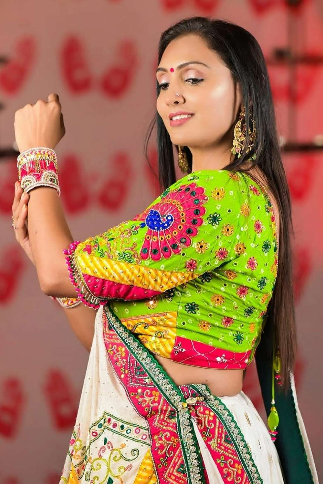 Shri Balaji Emporium SF 553LM Heavy Muslin Cotton Lehenga Choli for Garba night