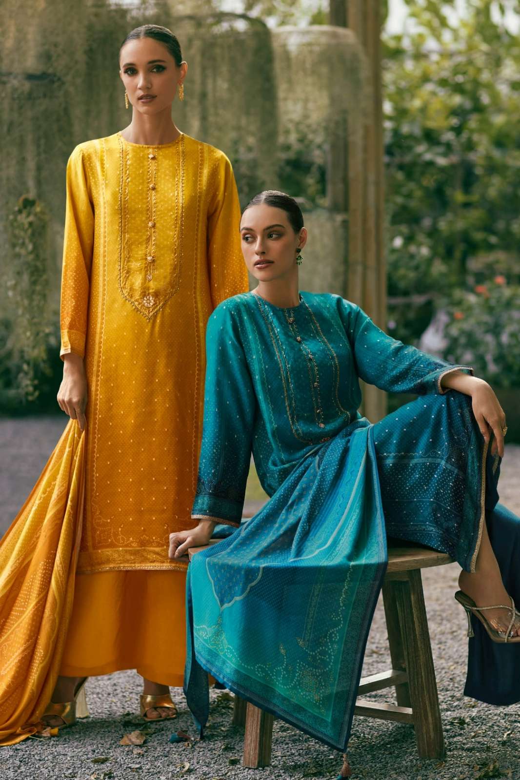 VARSHAA BANDHEJ BLISS VISCOSE RUSSIAN DIGITALLY PRINTED SUIT WITH HANDWORK