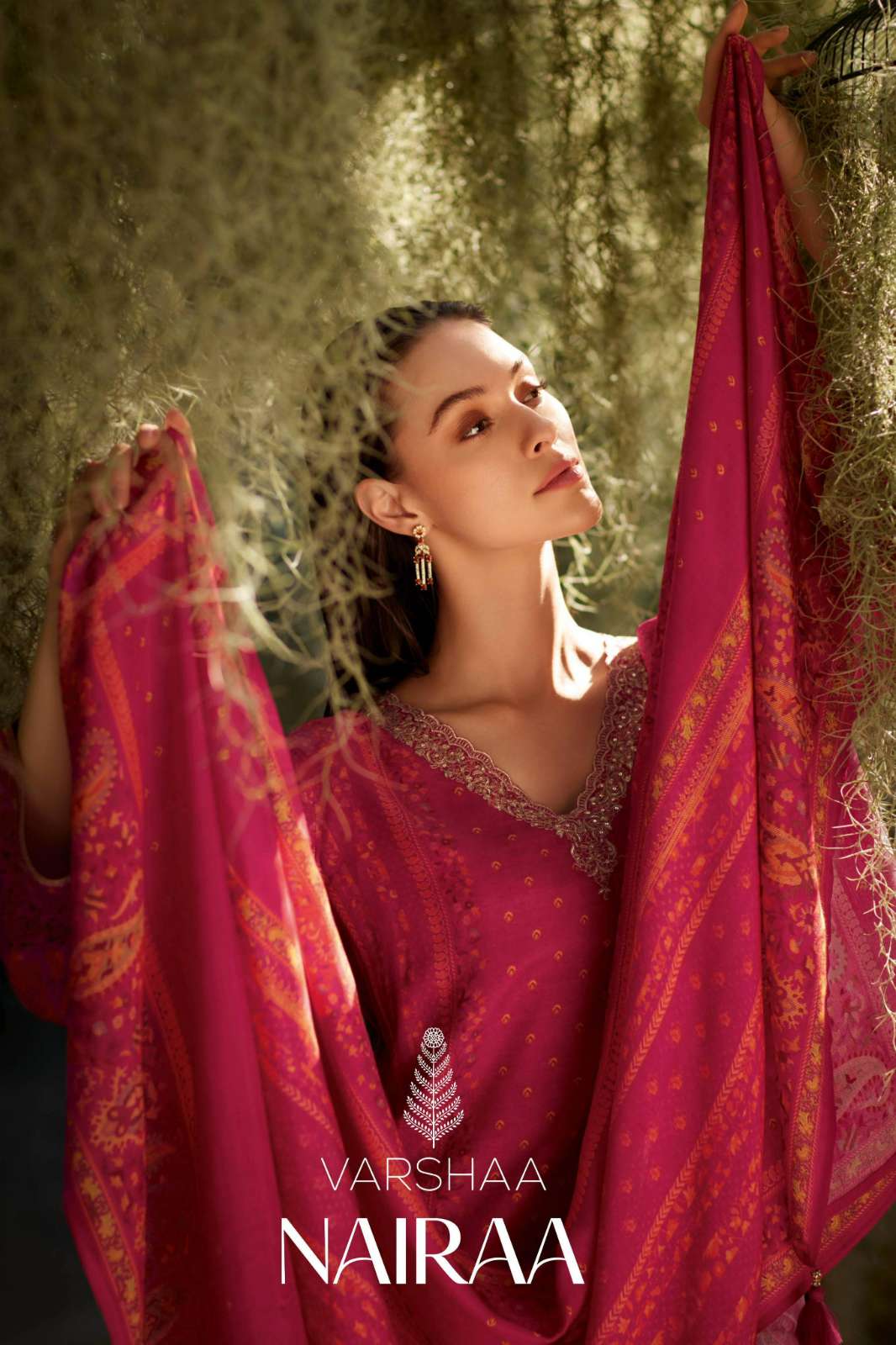 VARSHAA NAIRAA TOP VISCOSE RUSSIAN DIGITALLY PRINTED SUIT WITH EMBROIDERY 