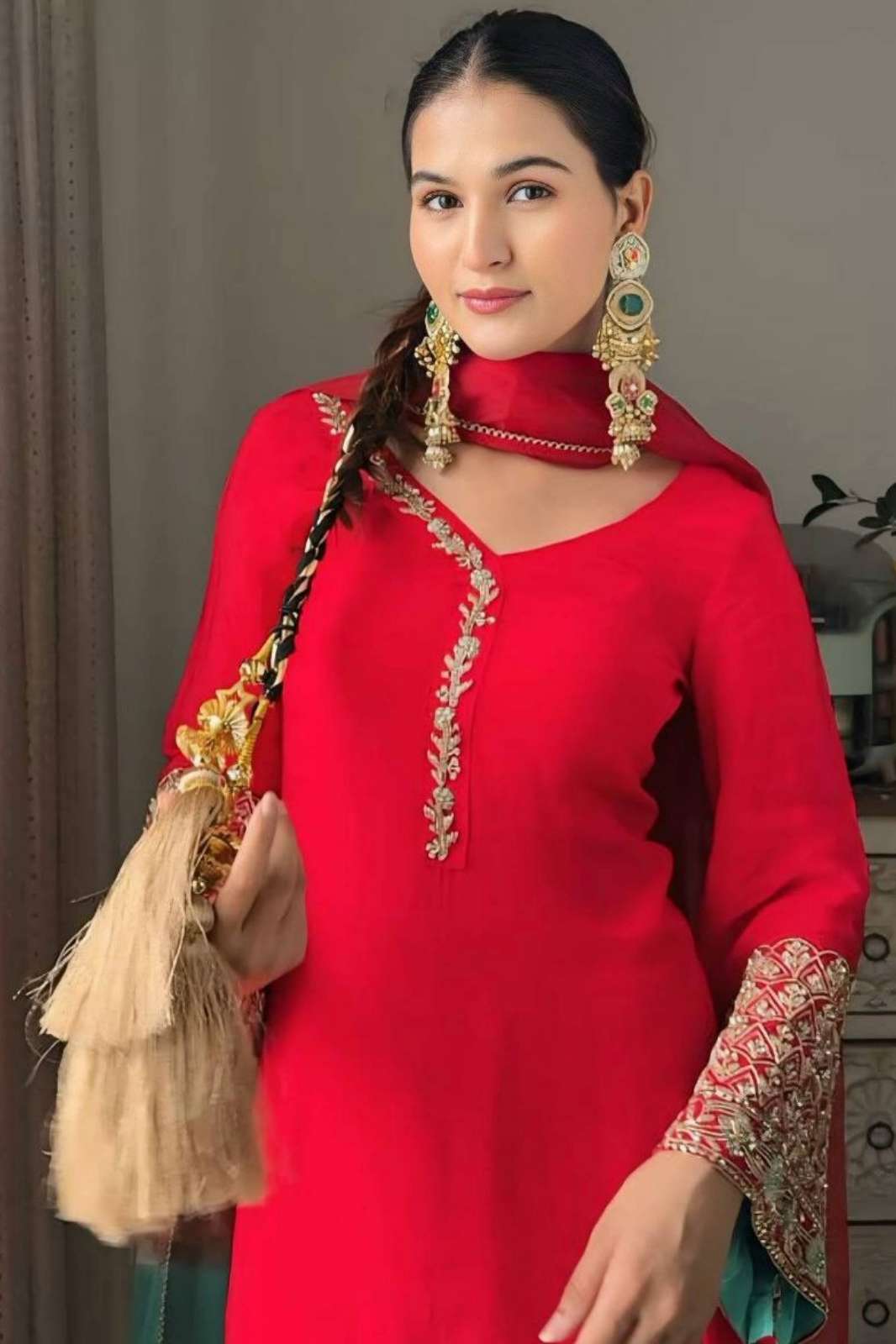 Shri Balaji Emporium DV 24661 Heavy Faux Georgette Suit