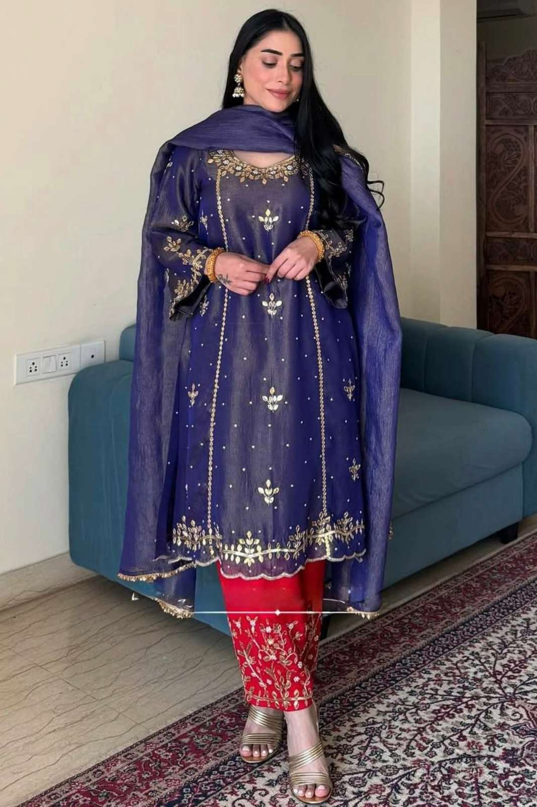 Shri Balaji Emporium DV 24708 Heavy Gold Crushe Silk Anarkali Suit