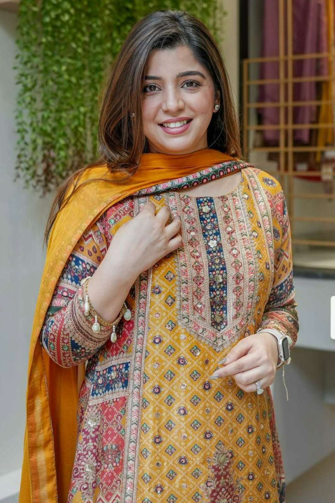 SHRI BALAJI EMPORIUM DV 24786 PURE CHINON SILK SUIT