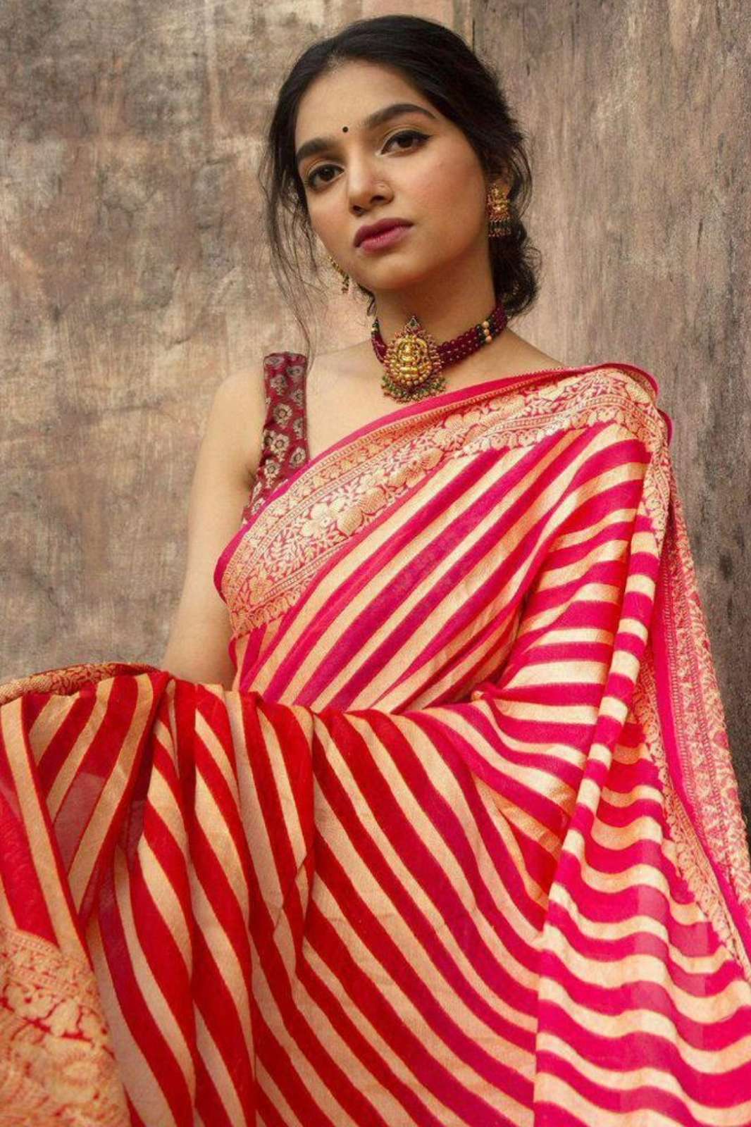 SHRI BALAJI EMPORIUM KP 1067 SOFT LICHI SILK CLOTH SAREE