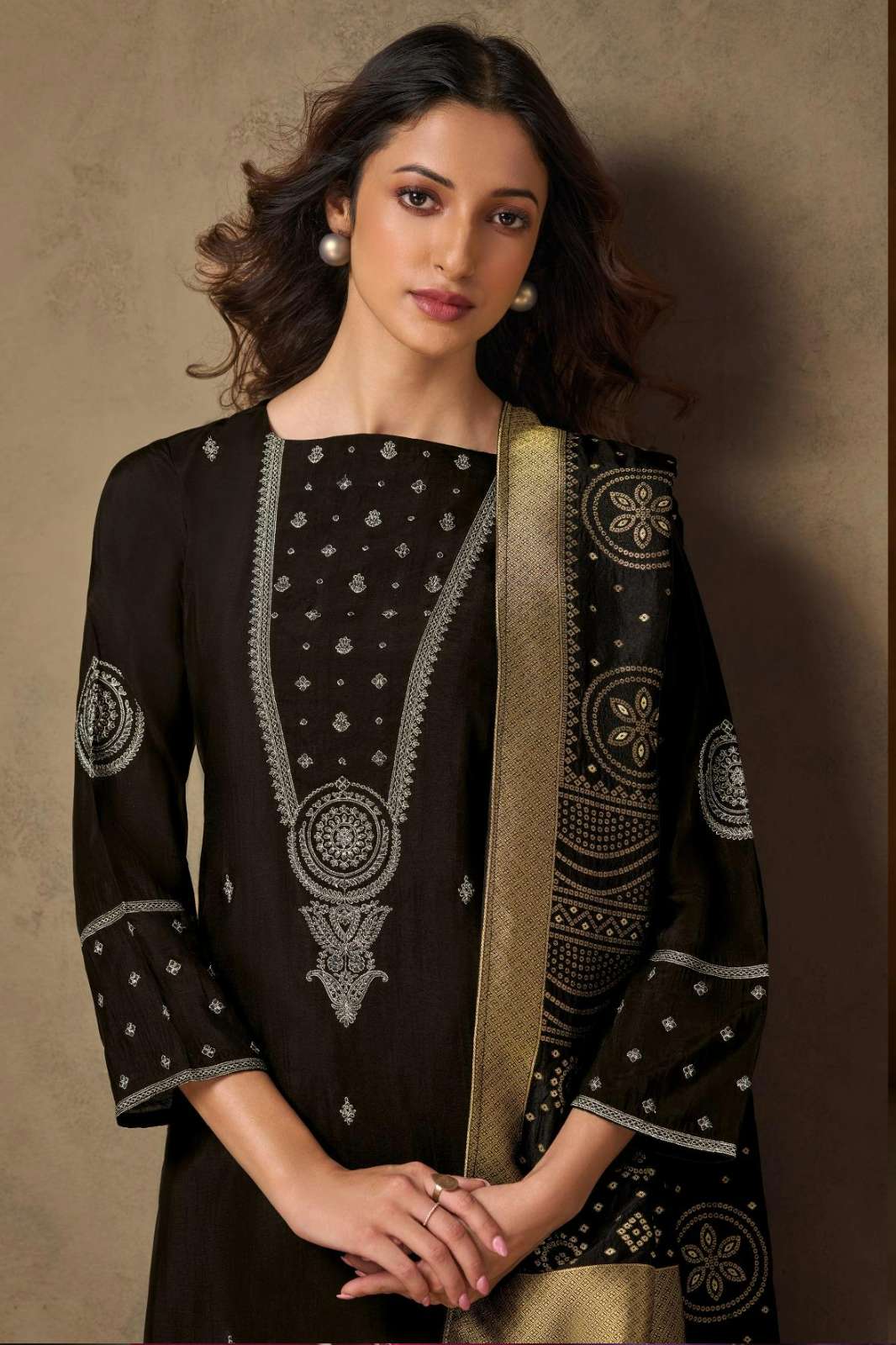 Shri Balaji Emporium KRITI NITI Rubina Silk Suit with Embroidery Work 