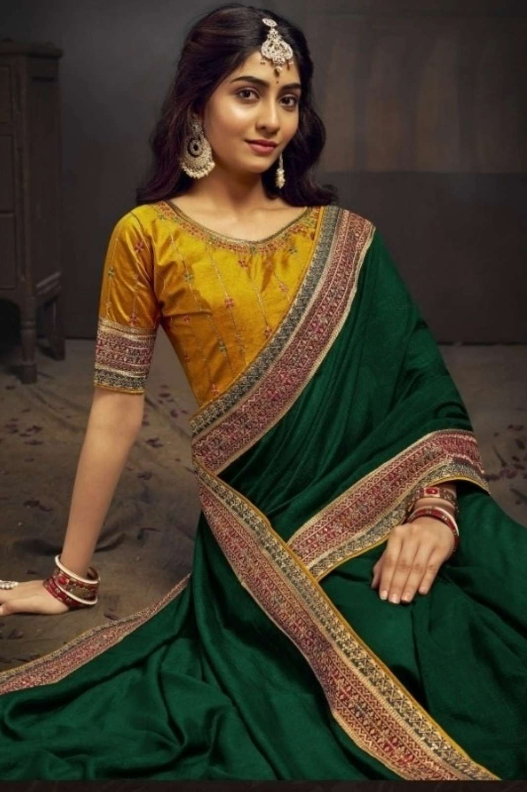 Shri Balaji Emporium MIRANSH 2000 NX Vichitra Blooming Designer Saree