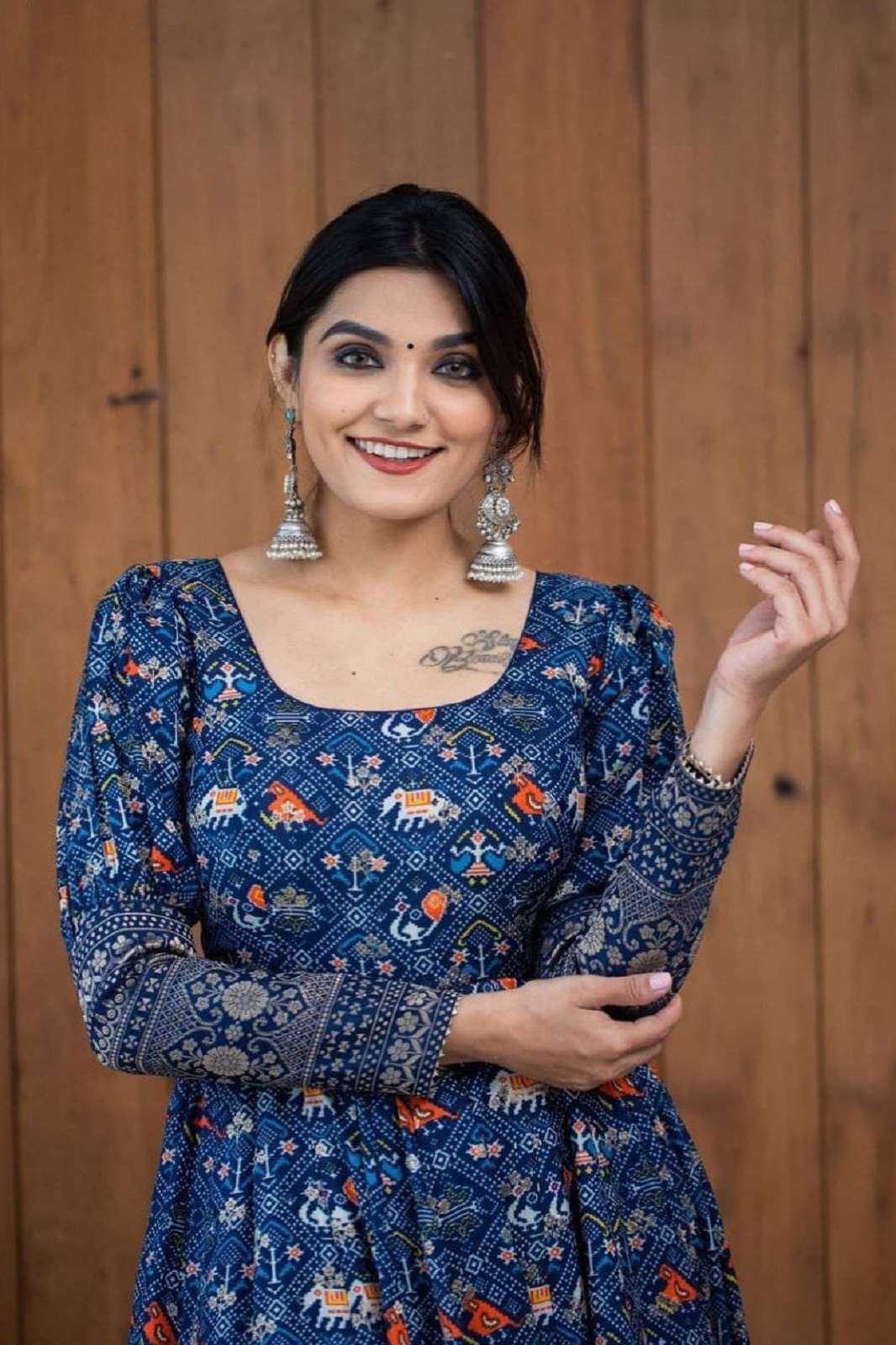 SHRI BALAJI N 1001 GEORGETTE PRINTED READY TO WEAR GOWNS