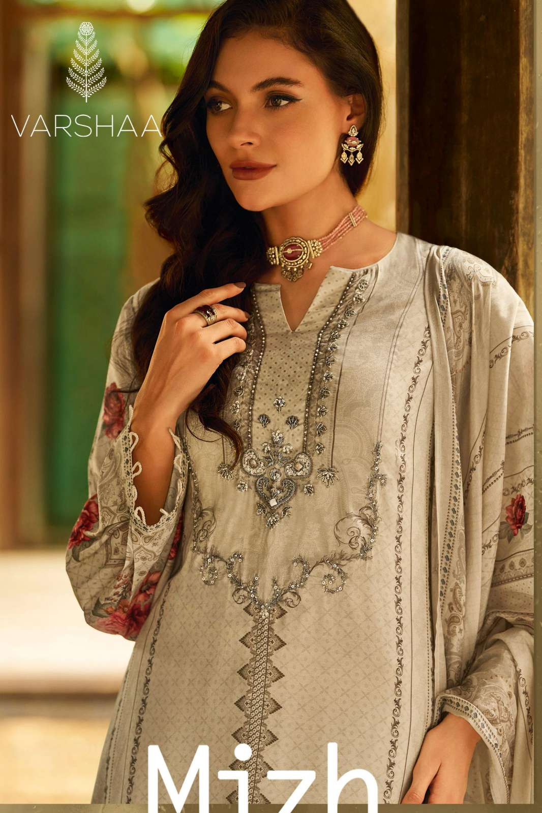 VARSHAA MIZH VISCOSE MUSLIN DIGITALLY PRINTED SUIT WITH HANDWORK
