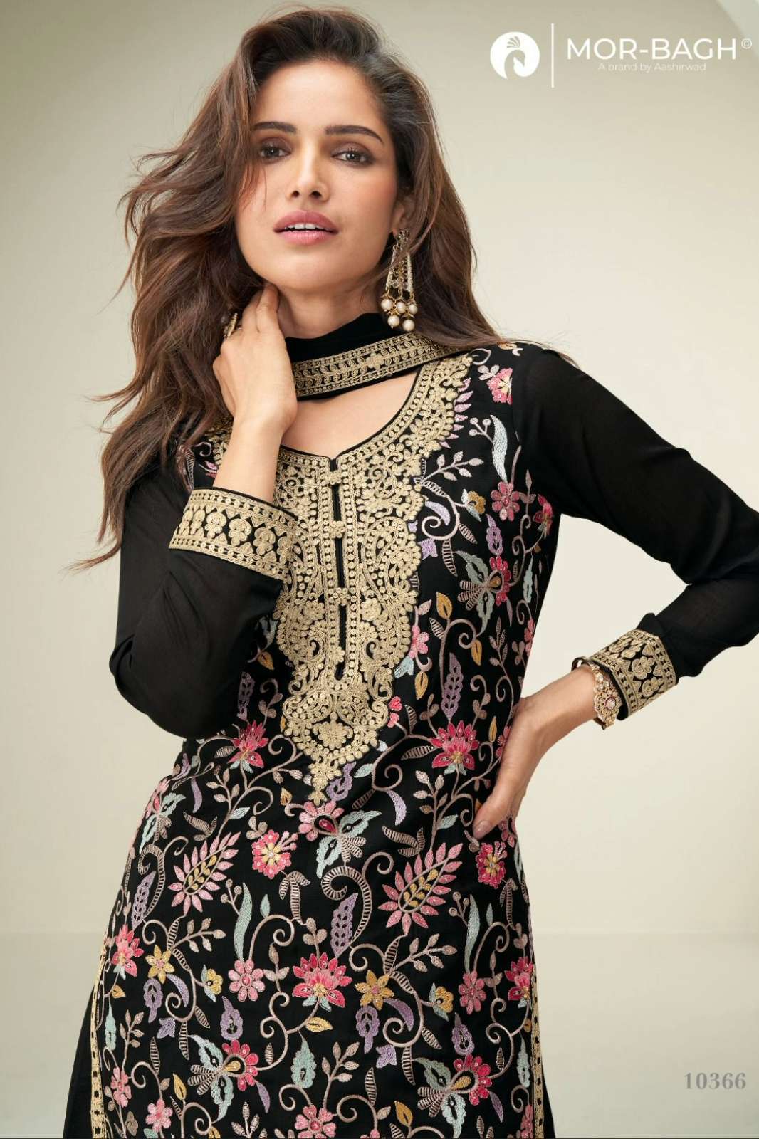 Aashirwad SAKSHI Ready to Wear Premium Chinon Silk Embroidered Suit