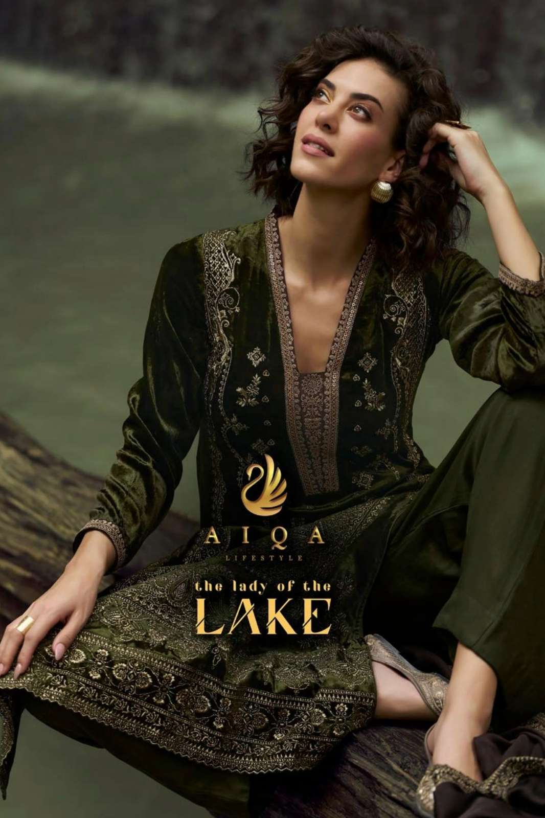 AIQA THE LADY OF THE LAKE PURE VISCOSE VELVET SUIT WITH FANCY WORK