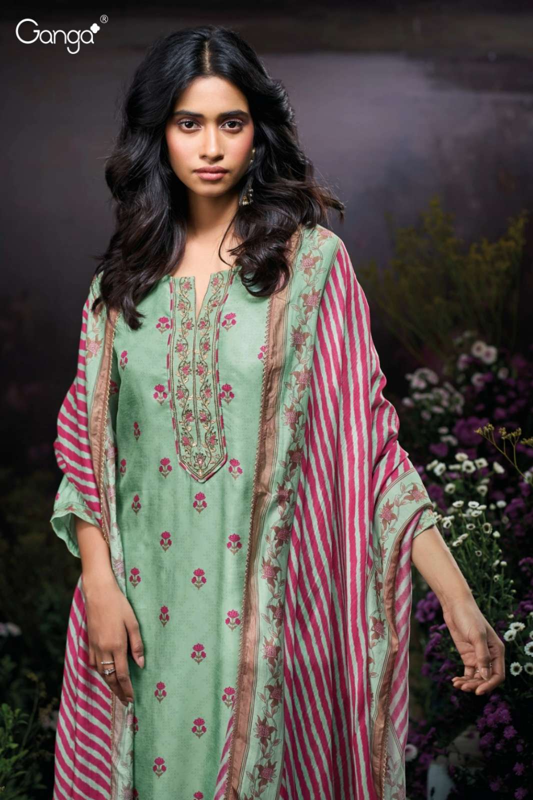 GANGA ETASHA S3914 PREMIUM PURE BEMBERG RUSSIAN SILK EMBROIDERED SUIT 