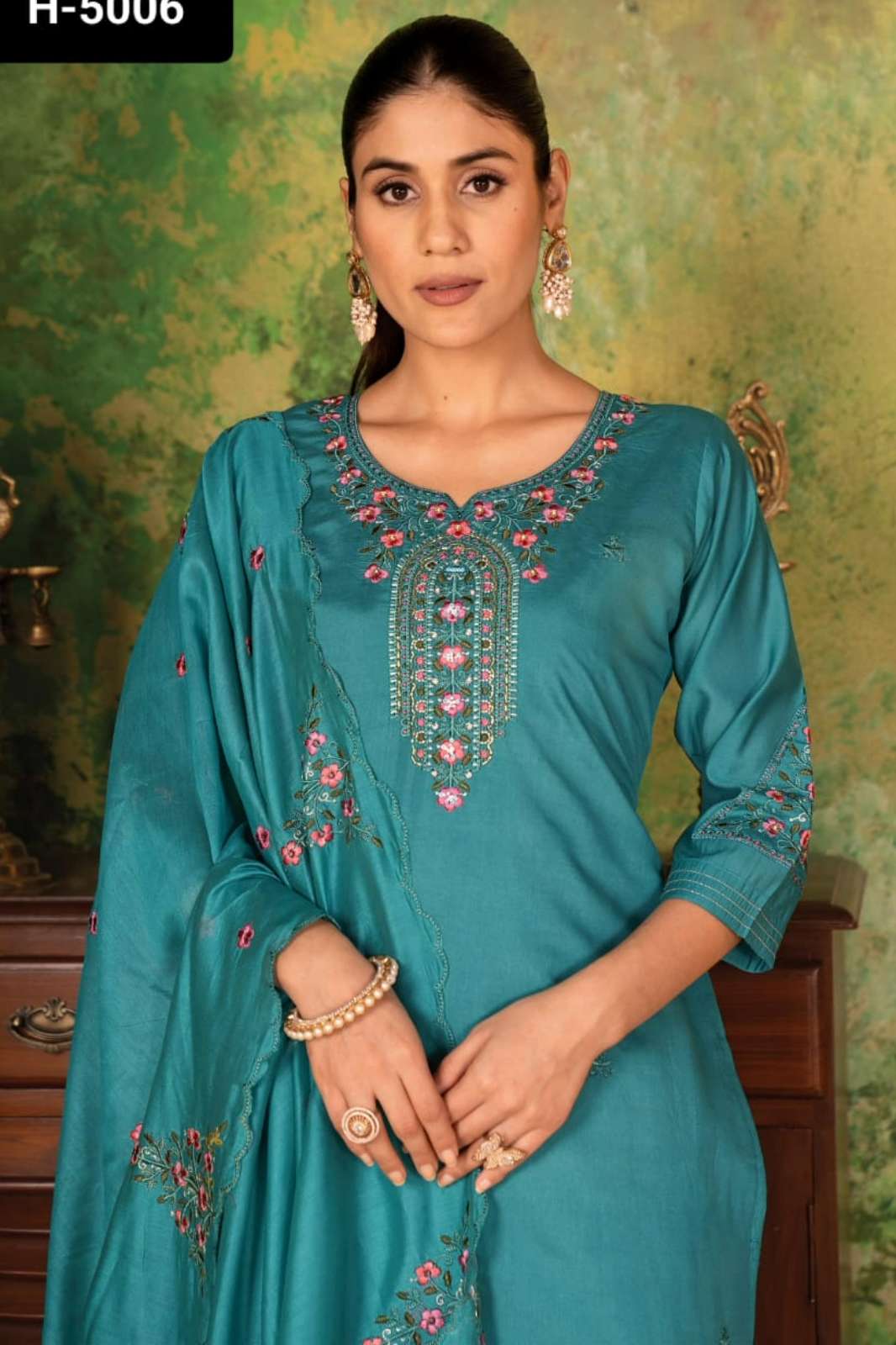 Shri Balaji Emporium H 5006 Premium Roman Silk Designer Kurti Set