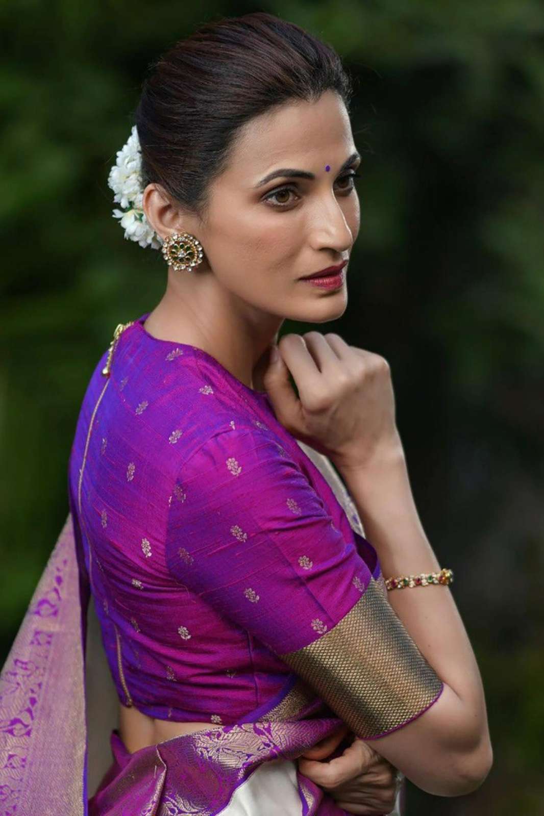 Shri Balaji Emporium KP 6071 Soft Lichi Silk Cloth Saree