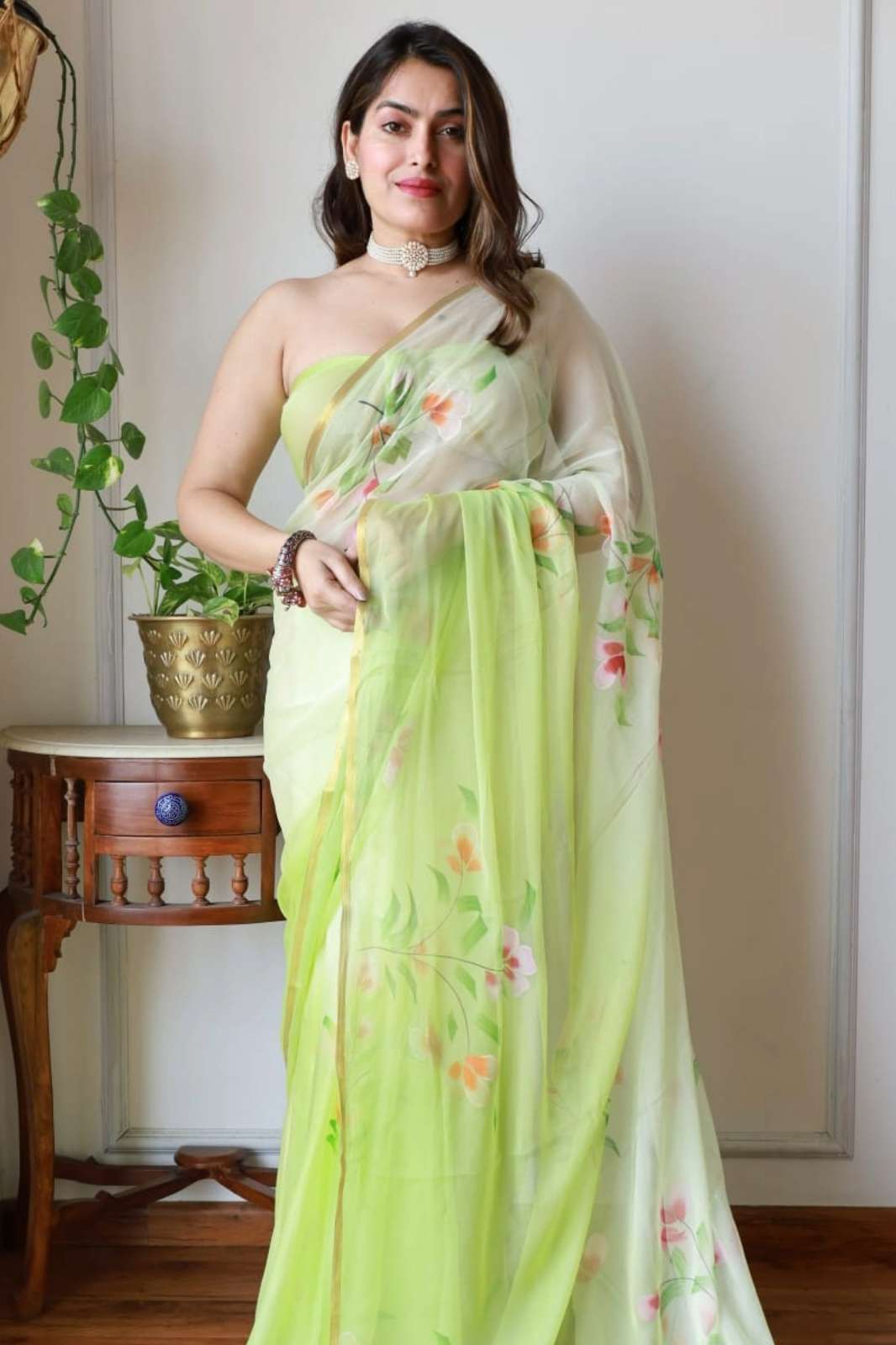Shri Balaji Emporium RF15731 Beautiful Chiffon Zari Border Saree